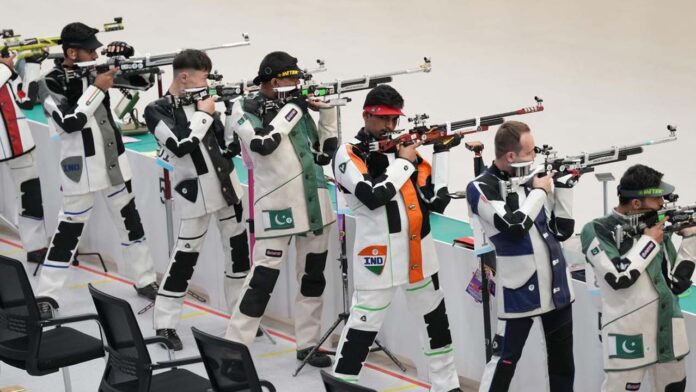 Indian 10m air rifle team clinches gold with world record score | The ...
